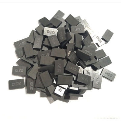 Customized Size 100% Virgin Tungsten Carbide Brazed Tips with Electric Power Source and Glossy Surface for Stone Cutting